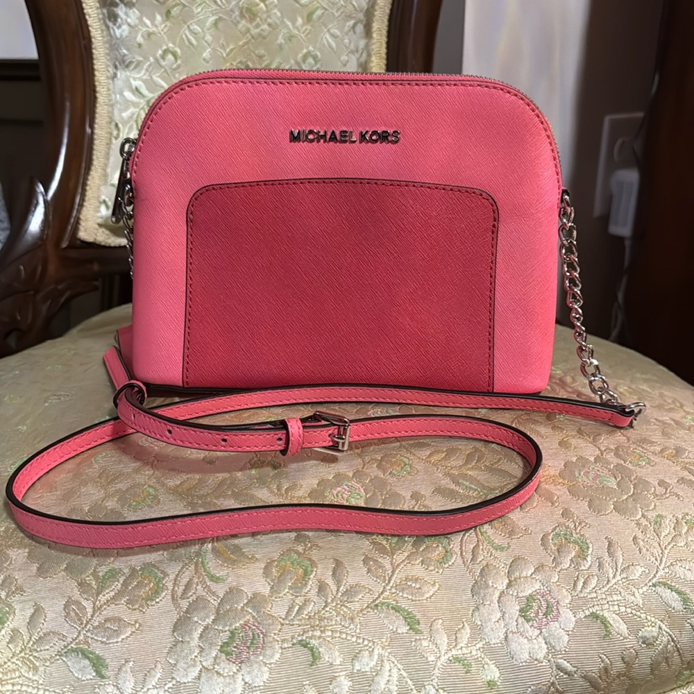 Michael Kors shoulder strap, cross body bag. Small Pink and silver hardware